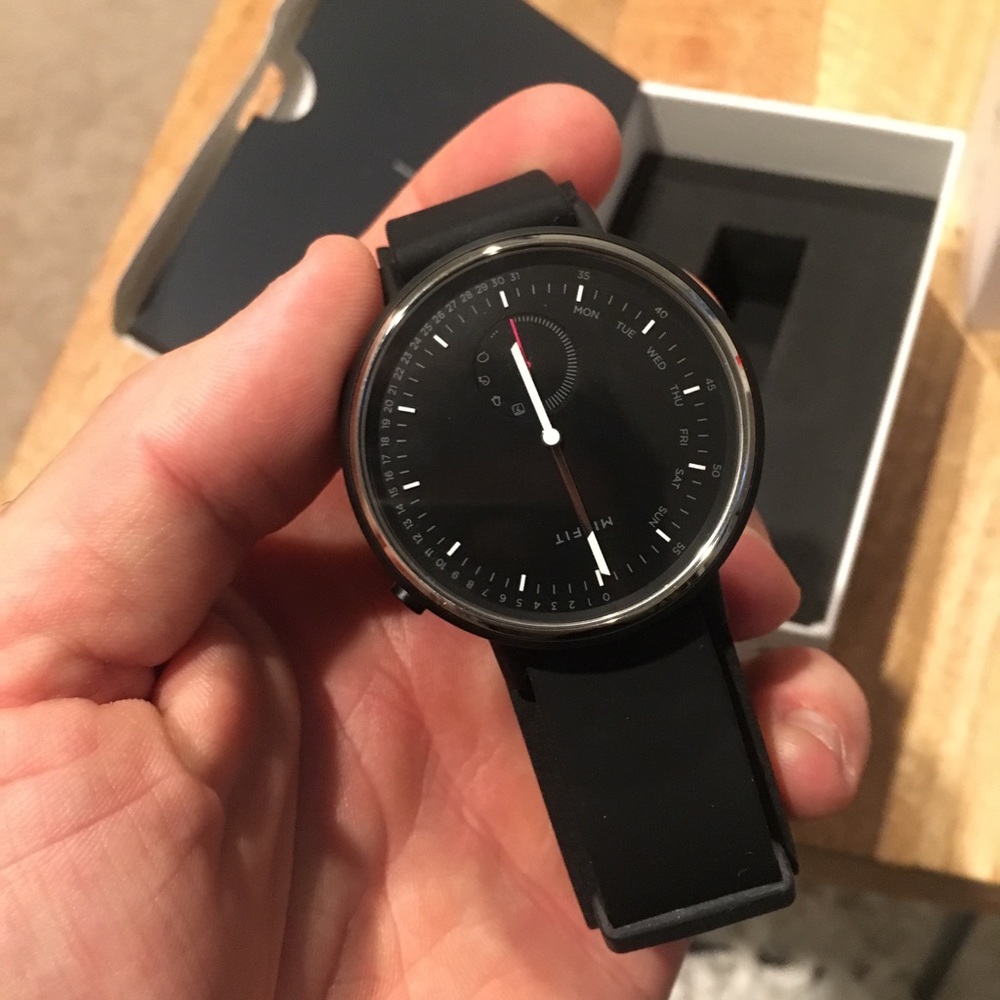 Misfit Command Hybrid Smatwatch & Activity Tracker